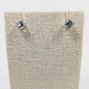 Sterling silver 5mm Peridot round earrings